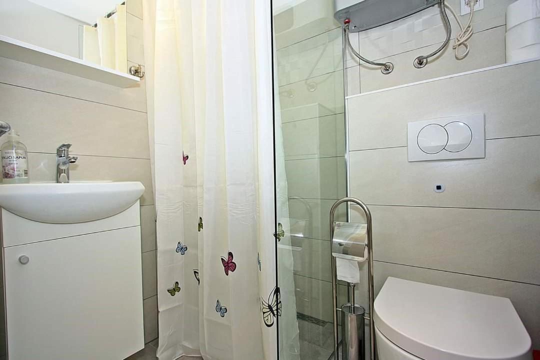 סופטאר Apartment Samanta מראה חיצוני תמונה