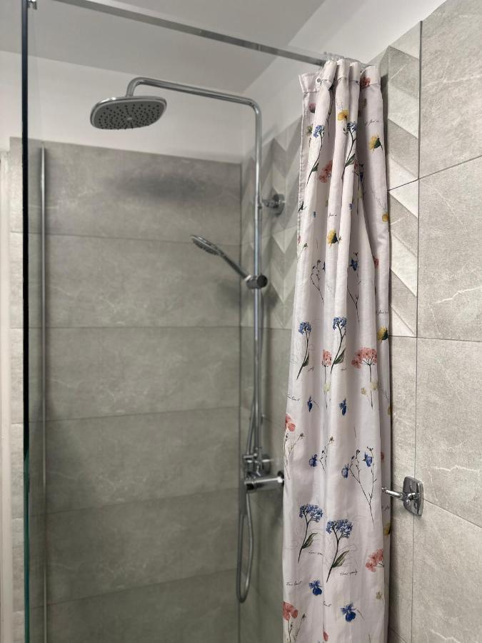 סופטאר Apartment Samanta מראה חיצוני תמונה